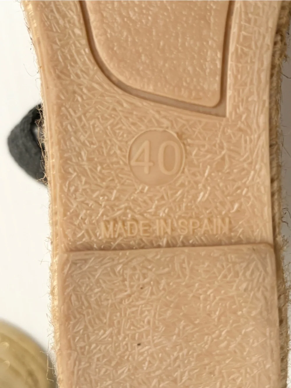 André Assous Pedra Wedge Espadrille Ankle-Strap Sandals Black and Natural Sz 40